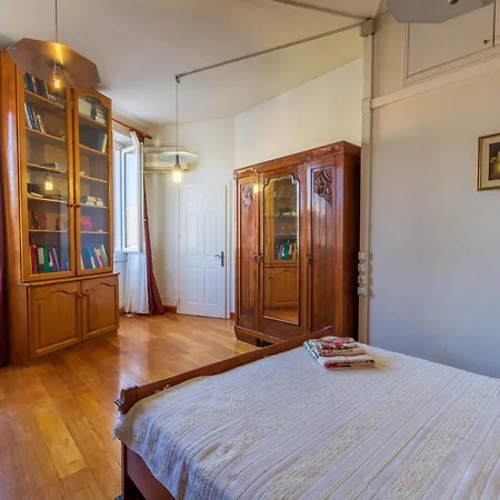 Historic House “view The City”